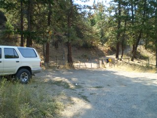 Start of trail off Fairview/White Lake Road, Oliver Mtn 2011-09.